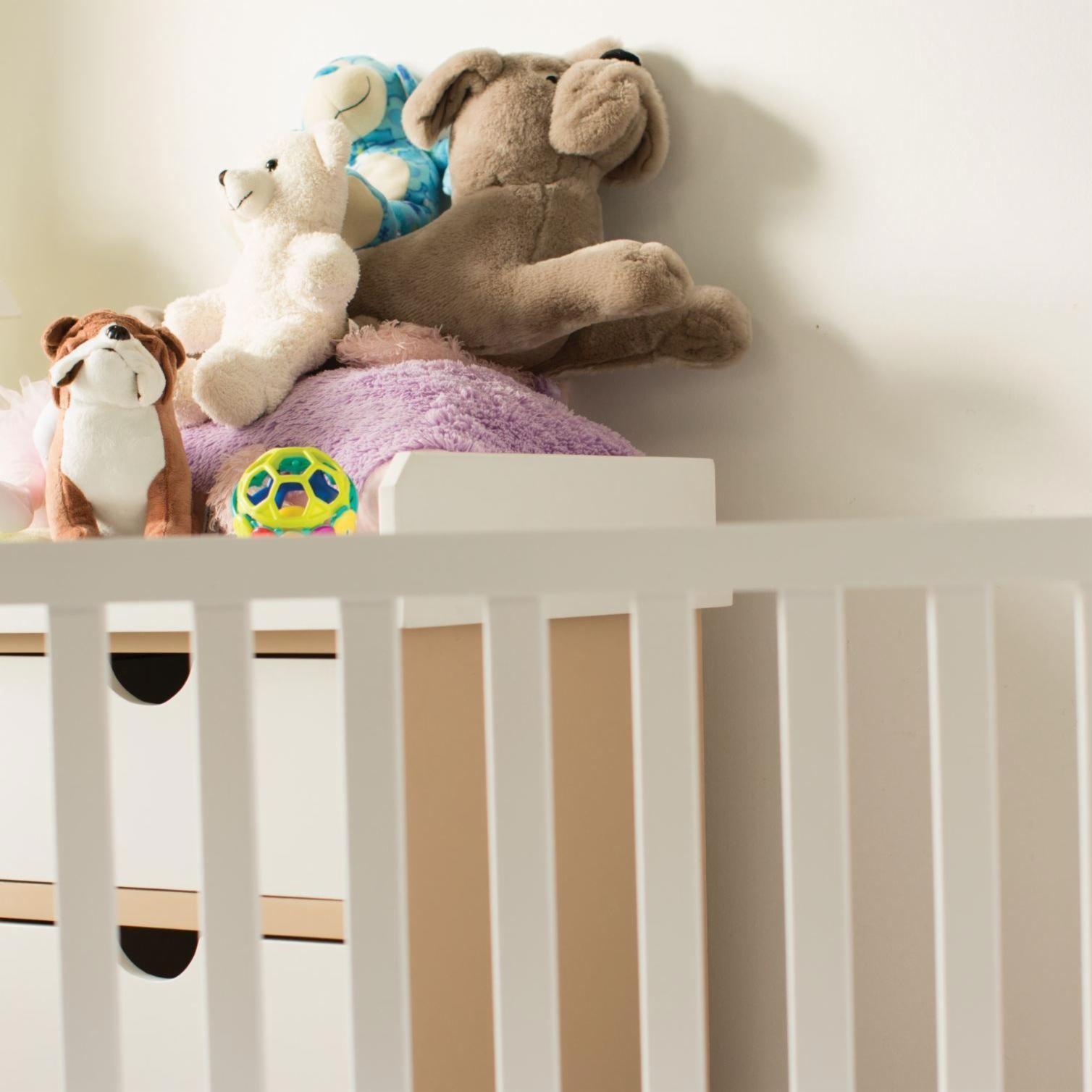SAFE SLEEP: Setting Up Your Baby’s Crib